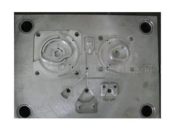 精密模具制造 模具制造中 汽車模具 電子外殼模具_供應產品_深圳市和軒塑膠模具